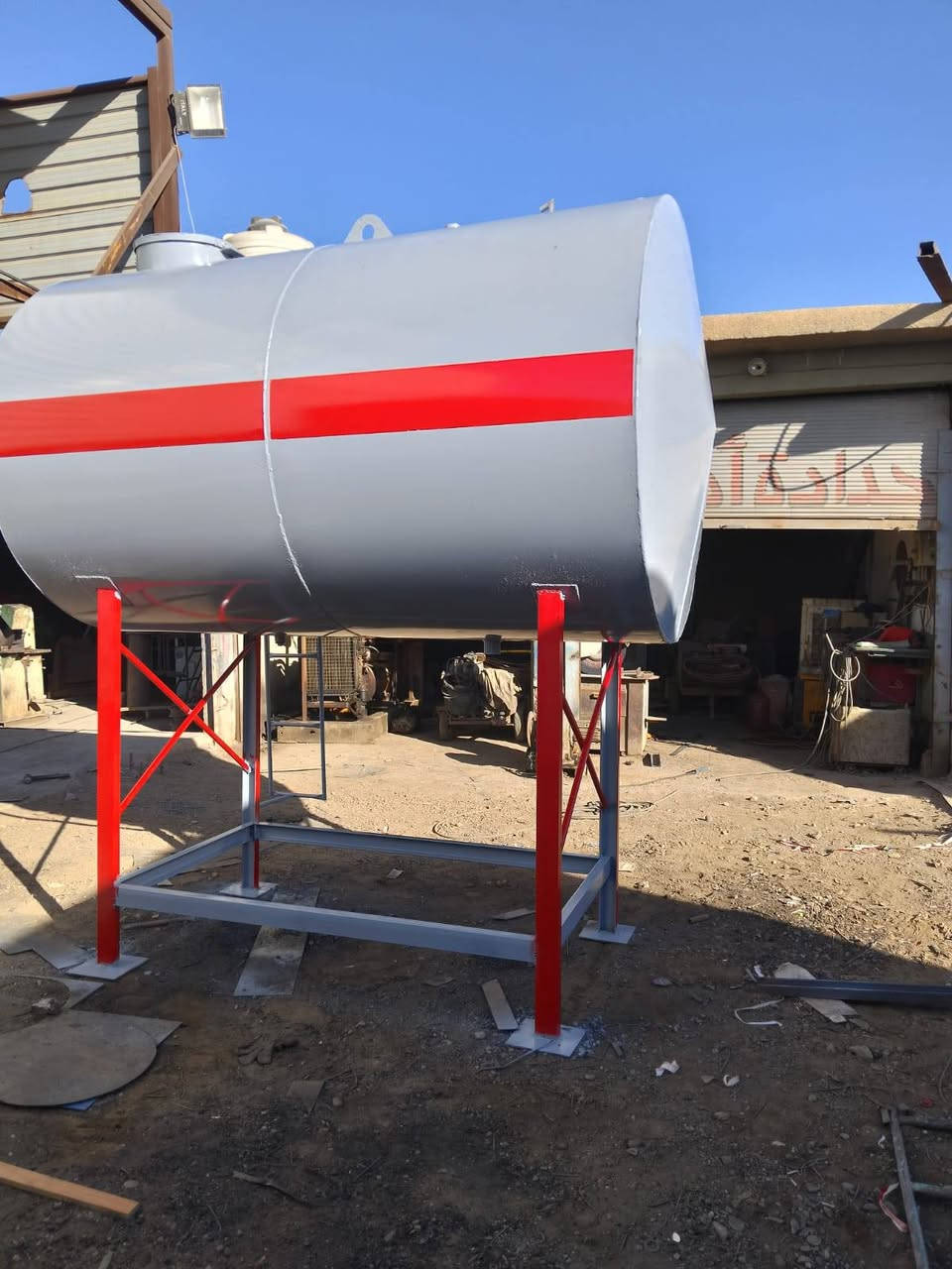 السلام عليكم
يوجد لدينا خزانات بكافة الاحجام
للاستفسار الاتصال على الرقم
***********
