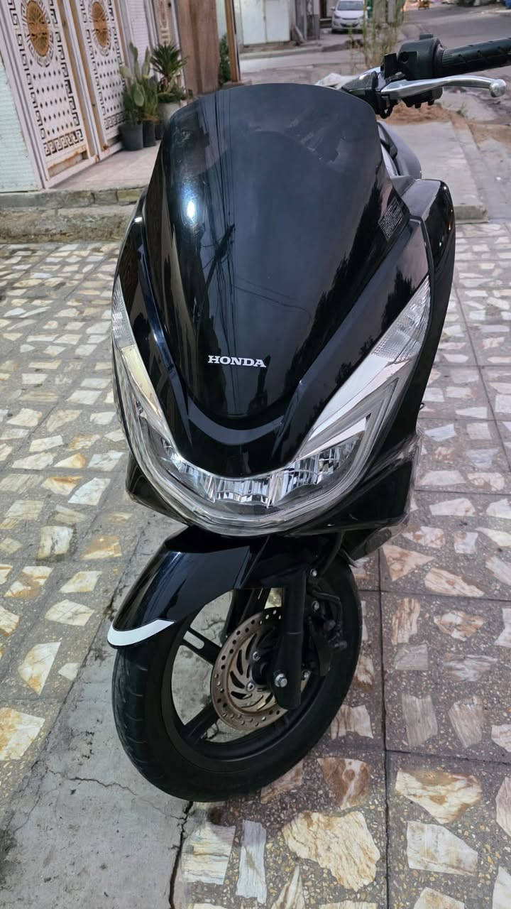 يالله بي سي اكس  جيل الثاني بعدهي بحالت الوكالة بعدهي على وضع اليابان دبل اسويج بل يابان ماشية 21وحالين 25 مكفولة من كلشي حتة منل شخط نضافة الف بل مية ضمان الك وين متريد سعرهة 17ورقةًونص مجال حك جيتك بس ***********بس بيع اعتذر منل مراوس سعرهة 17$ورقة ونص مجال قليل كلش رحمة لهلك عوف الخاص اتصل واني خادم الك مدينه الصدر عنواني قطاع 38
