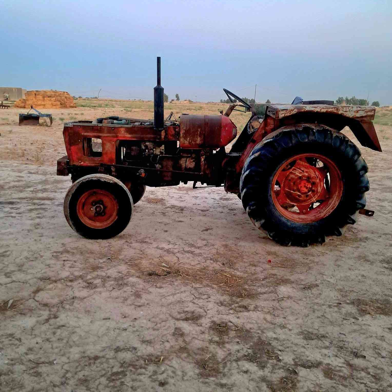 السلام عليكم عنتر للبيع موديل 87 مكينه جاهزه وره فدان  و خرماشه  و سجينه ***********  ***********
