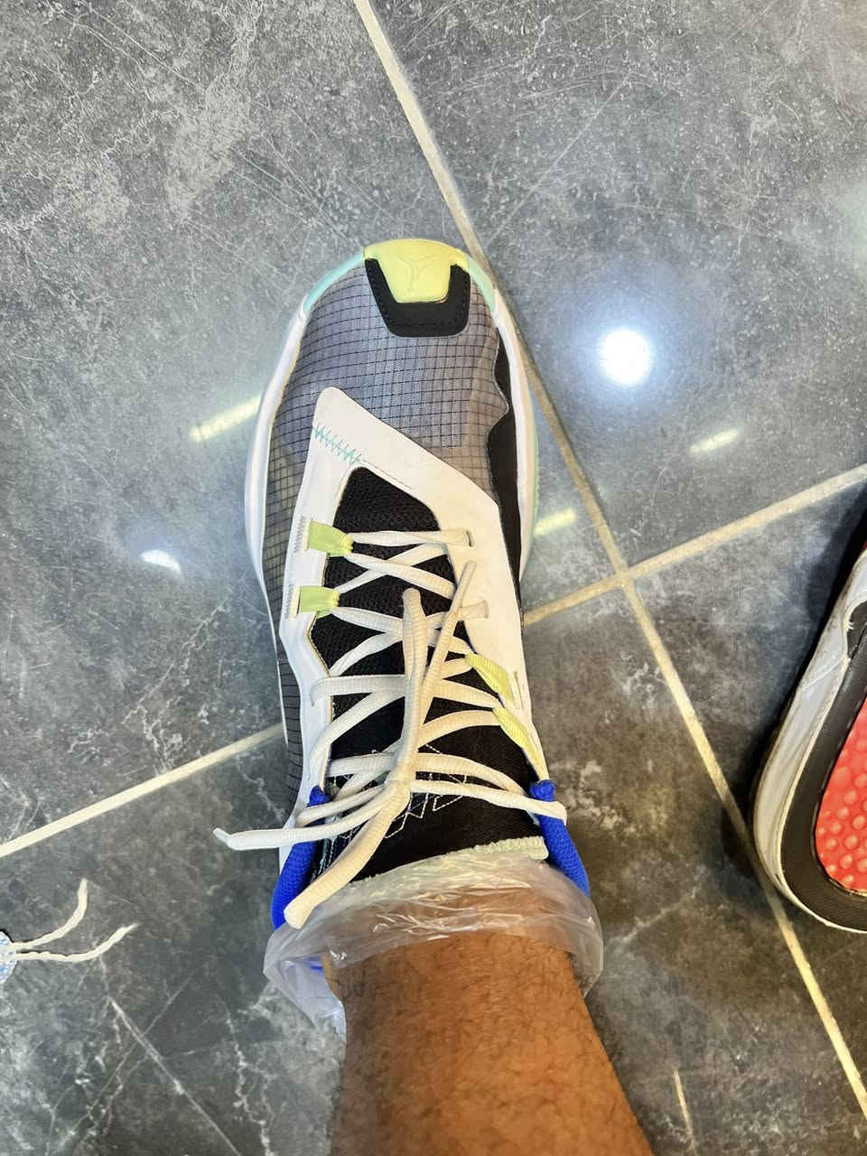 جوردن باله مستعمل نظافه 100 بلميه
السعر 55 الف 
قياس 46


**إذا كنت صاحب هذا الإعلان وتريد حذفه لأي سبب، رجاءا أرسل رسالة إلى الدعم الفني**