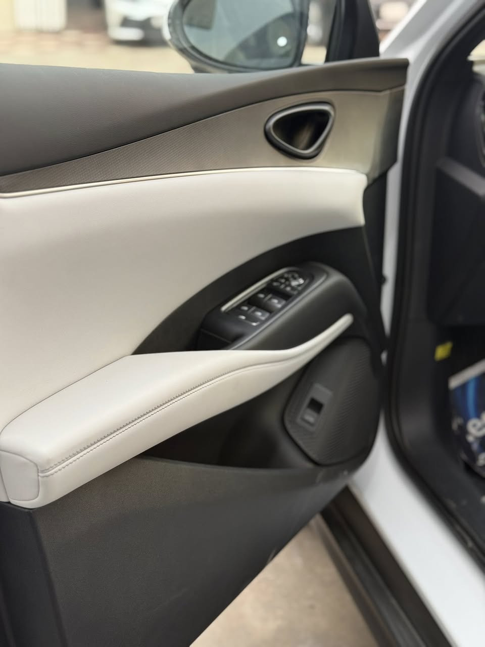 🔷معرض الملك لتجاره السيارات الحديثة🔷

                🔥دخول بي وايدي BYD السيل 6 🔥

      🔥موديل 2025 الفول  بنروما كارت والعده الكامله 🔥

                  🔥انتبهلي مرقم وكامل الرقم الجديد🔥

                       🔥الاسعار راح تكون تخبل 🔥

الموصفات
🔹مرقم بغداد الرقم الانكليزي
🔹بصمة تشغيل 
🔹بنروما
🔹حساس امامي
🔹حساس خلفي 
🔹كامرات ٣٦٠
🔹انتبه موديل 2025
🔹دخول ذكي 
🔹شاشه كبيرة قلابه
🔹ويل كب كبير الجديد 
🔹داجل جلد اصلي ابيض 
🔹حساس خلفي 
🔹كارت تشغيل 
🔹كامره خلفيه 
🔹هندبريك بصمه
🔹تحكمات ستيرن جهتين
🔹كير موس
🔹لايت زنون
🔹بك لايت ليد 
🔹تبريد قطعتين 
🔹يمشيك 2100
🔹لون الابيض
🔹باقي الموصفات المعروفه الفول لسيل 6

للستفسار زياره الموقع بغداد النهضه فرع الثالث فرع المصرف 

او الاتصال عله الارقام
***********
***********
