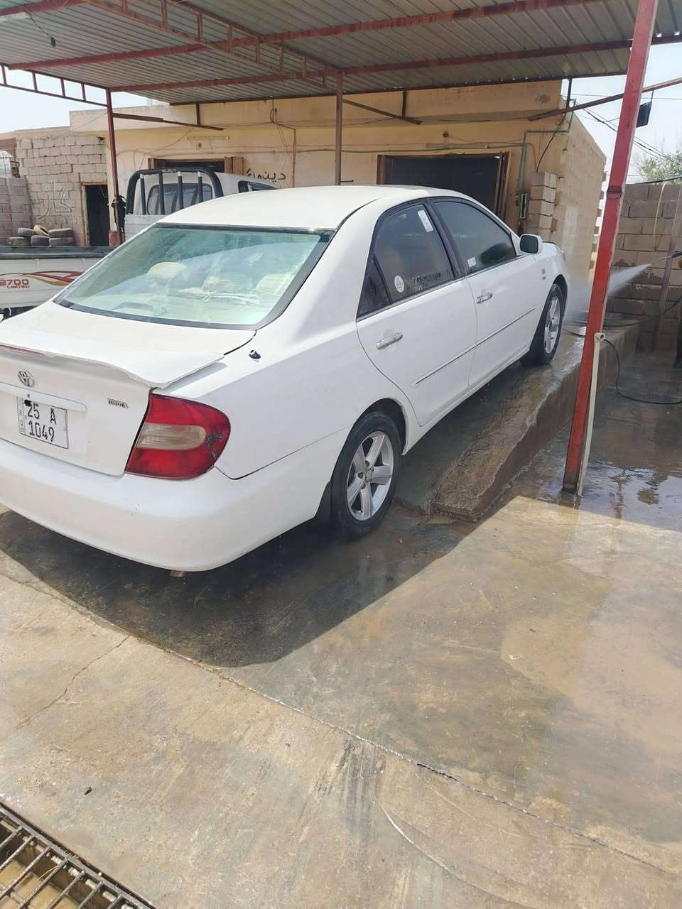 تيالسلام عليكم كامري 2005 كير ومحرك شرط صدر وتايرات نضاف تبريد ثلج رقم دولي بيهه صبغ قطعتين بدون دواخل السعر 80 الشراي يتصل اني مكلف بالنشر *********** مكانها صلاح الدين العلم
