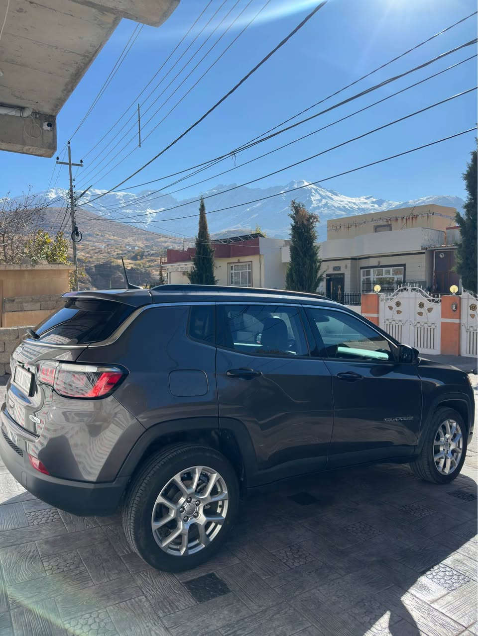 جێپ کۆمپاس 2022 قەپات مواسەفات 
تەنها سلاید نیە
تەنها ٤١ هەزار رۆیوە ٣١ هەزار لە دەرەوە بووە
 تەنها ١٠ هەزار لە کوردستان لی خوراور ئەویش لای خۆم بووە
مواسەفات دەبل ئەکسل 
کارپلەی ٣ مۆد لێ خورین 
کوژانەوەی ترافیک خەتی جادە 
تەحدیل سورحە 
سەیارەکە نمونەیە لە جوانی 
کوشن جلدە و هیتەرە سوکان هیتەرە و برێک بەسمە 
سەیارەکە شەغالە دوو سویج لەگەڵە 
ویل کرۆمەو پێشی کامل کراوە بە ٢٠٢٤ 
سەنەوی هەزەی نويە 
سەیارەکە وەک سبوغ تەنها بۆنید گۆراوە 
جامەلاغ دوو گوست ساردە کوتە

گیر مەکینە بە شەرتە تەقەو رەقە بە شەرتە
*********** شومان, أربيل
