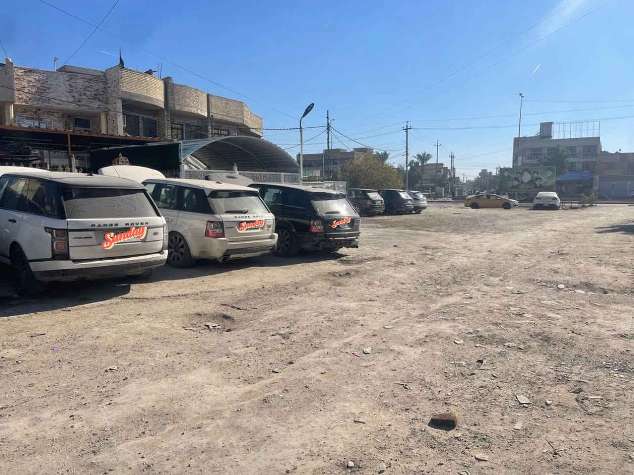 السلام عليكم حبايب يعلن مركز بغداد بأدارة (علي الجشعمي)عن صيانة جميع موديلات الرانج روفر والتجفيت مع الضمان  وفحص بالجهاز يعني كلشي يخص الرانج والجاكور وكل السيارات وبأسعار مناسبه وتدللون العنوان بغداد شهداء البياع مدخل مدرسة الصقور للاتصال  ***********متواجد واتساب
