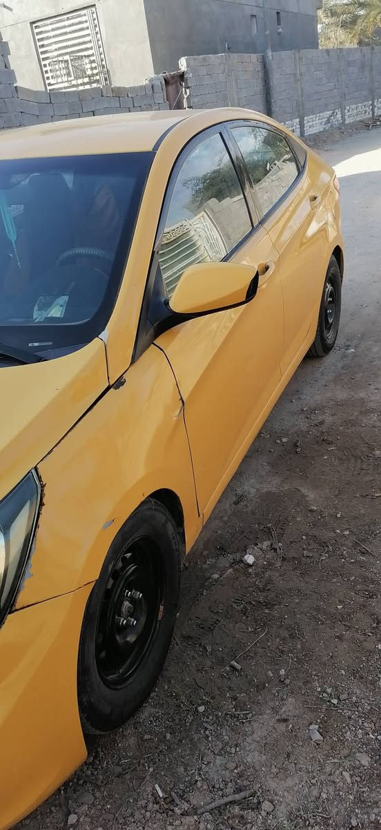 سلام عليكم اكسنت موديل ٢٠١٤ أمريكي حادث بنيد مبدل جاملغ مصلح وموضح بالصوره وخشم الشاصي بيه شويه السعر ٨٥ وبيه مجال ***********
