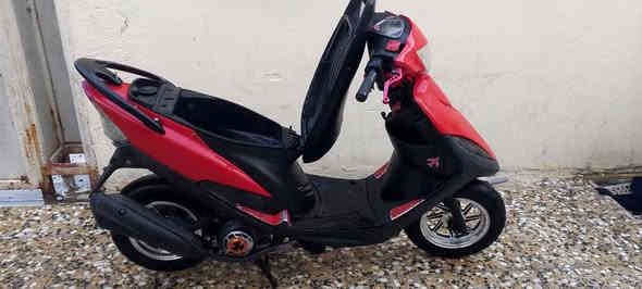 سلام عليكم دراجه ماكس عدله للبيع 
دراجه مامفتوحه مبدل بيه فقط ولفات 
كهربائيات شغاله من طول لطول 
السعر 650وبيه مجال 
المكان المجر الكبير 
الاتصال ع رقم ***********
