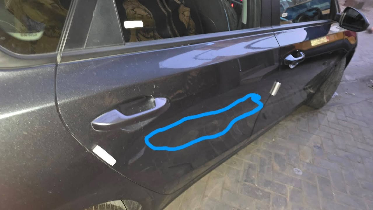 السلام عليكم ...
فورتي موديل ٢٠٢١ وارد امريكي حادث فقط بنيد سطحي بدون دواخل بدون شاصي او لغد ماشية ٤٩ الف ميل قابل للزياده رقم بغداد مشروع وطني باسمي السيارة جاهزة للاخير مكينة مفتوحه مجفتة درجة اولى بيها بارد مؤشر عليه بالصور بالاضافة الى السونر المرفق مع الصور الكير مكفول حدادية تايرات تخم جديد تبريد مكفول .
المواصفات ..........................
سويج ريمونت . شاشة وكامرة دوارة . تحديد مسار . توقف ذاتي .شاشة اعطال . فول تحكم ستيرن وكروز سرعة . ويل كب . لايت زينون . مكينة ٢٠٠٠ دوش ......
السعر 127 ورقة بيها مجال للشراي للاستفسار الاتصال على *********** . تحياتي للجميع
