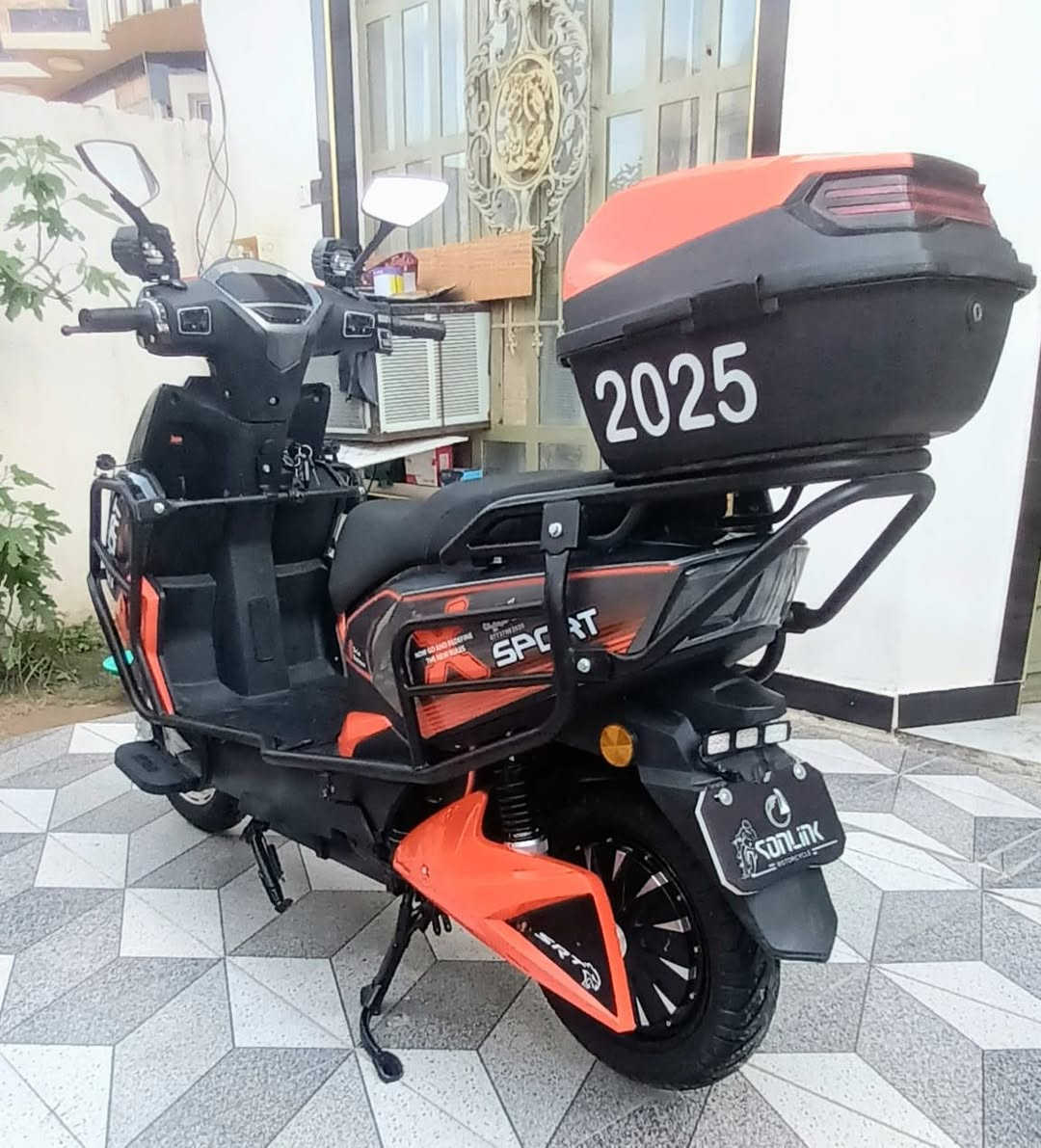 للبيع سكنس نظيف كلش موديل 25 
6عل فحص كله شغال مابي اي شي 
السعر 675وبي مجال


**إذا كنت صاحب هذا الإعلان وتريد حذفه لأي سبب، رجاءا أرسل رسالة إلى الدعم الفني**