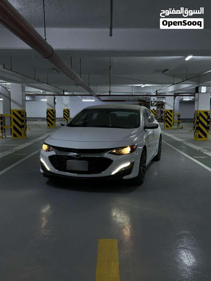 ماليبو 2022 RS كلين
ماشيه ٥٤ الف كيلو السياره داخله كلين بدون حادث بدون ايرباك هنا صارت بيه ضربه بلجاملغ عكس السايق و بدلته اصلي تفصيخ نفس اللون و القديم موجود يرجع بارد و بيه طختين خفيفه بلدوسه جه الصدر جازه بدون اي نقص كير مكينه مكفول السياره كلش جديده  رقم اربيل ب اسمي
السعر ١٤٧ 
مكان بغداد المنصور ***********
