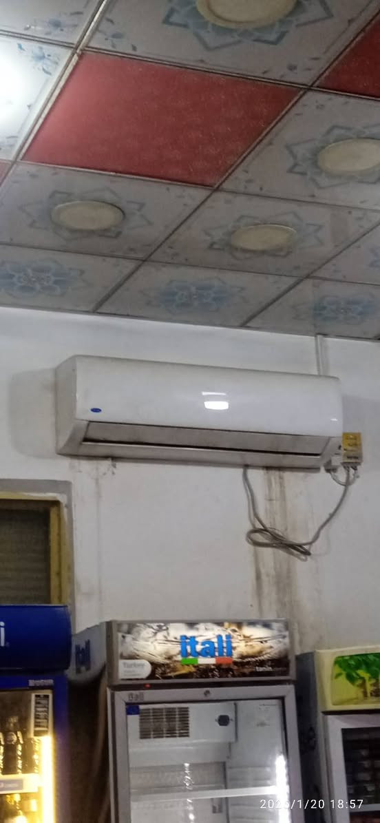 سبالت عدد ٢
الاسم (كارير) ٢ طن 
 برغي مامفتر بيهن وهواهن ثلج 

مكاني نجف وهذا رقم الواتساب ***********
