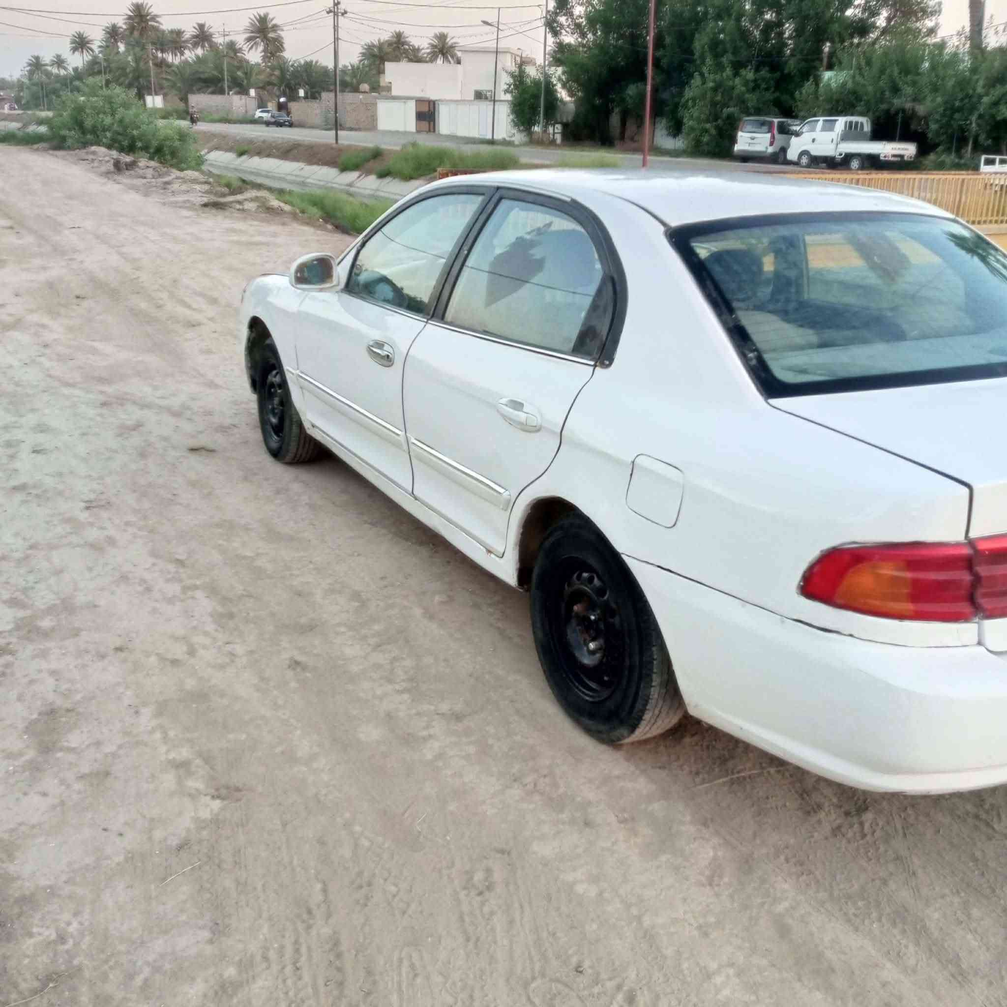 اوبتمه وفود 2001 رقم بابل انكليزي 
سنويه ل 31 
مكينه وكير كورله حاويه قبل 4  اشهر من شاهدها  اوتماتيك 
صبغ عام. . حادث بسيط جاملغ امامي ايسر 
المكان.. بابل 
السعر. 35 وبيها مجال بسيط
***********
