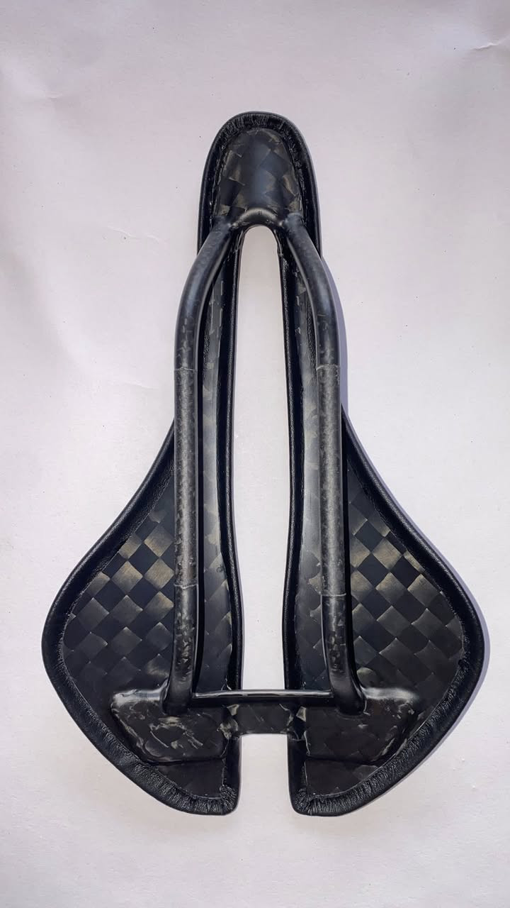 کاربون فایبر
كوشن كاربون فايبر للدراجة
خفيف، قوي، وشكله رياضي
جودة عالية ومناسب لكل أنواع البسكليتات
جديدة وغير مستخدمة
موجودة في السليمانية
التوصيل متوفر


**إذا كنت صاحب هذا الإعلان وتريد حذفه لأي سبب، رجاءا أرسل رسالة إلى الدعم الفني**