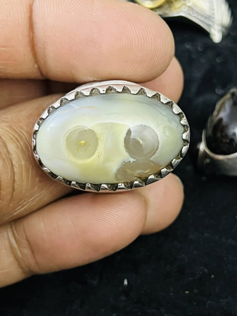 عينتين قديم 150الف ***********
