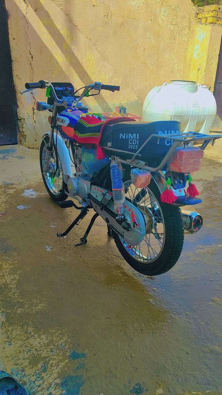 سلام عليكم يابه دراجه متياز موديل 25 كفاله عامه من كل النواحي اوراق اسكنر جديده اكثرماتصور شرط احلا من الصوره كهربائيات كله شغاله مابيه كل نقص السعر 650بيه مجال مكاني بابل الحمزه الغربي قرب معمل السكر اي ستفسار***********
