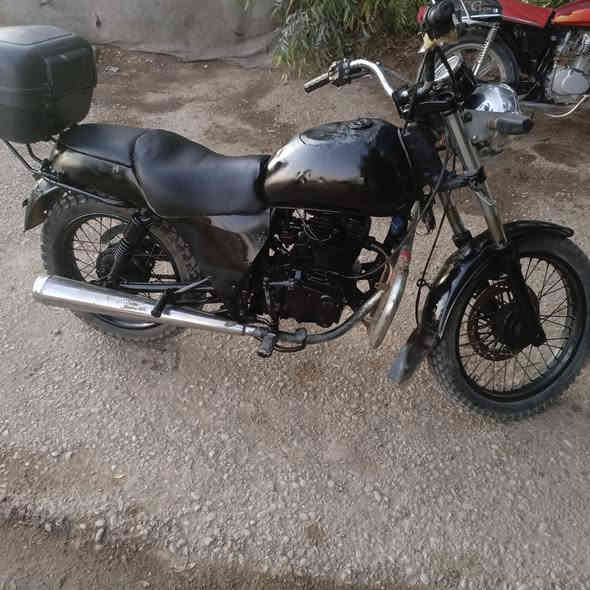 دراجه خمسه كير للبيع كاملة مكينه خرسة تايرات جدد السعر 275مكاني الغالبيه ***********
