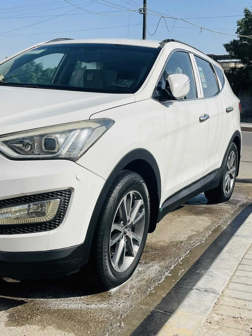 ‏سلام عليكم
هونداي سنتافي 

وارد خليجي موديل 2013

مكينه 2400 كشنات 7راكب 

تبريد 3قطع السياره جاهزه 

من كلشي حداديه وتبريد وتخم 

تاير كله جاهز رقم بصره تحويل ثاني يوم 

سنويه مجدده ل28بيه مكانات صبغ 

غير مكفول يتعهد بالرسميات والكص 

والغرامات والتحويل 

السعر 132مراوس أو بيع 

مكان بصره ياسين خريبط 

الرقم ***********

￼
