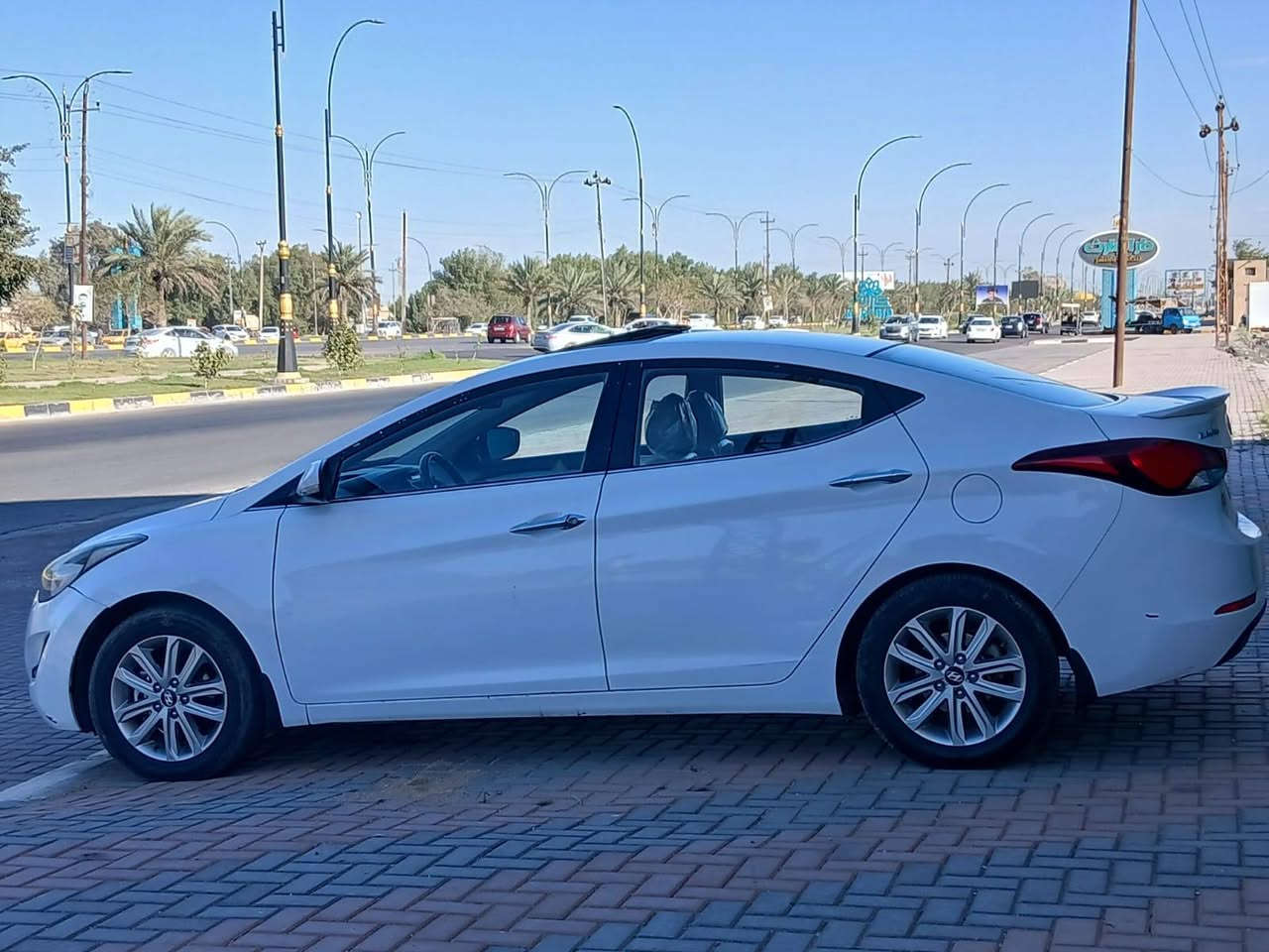 سلام عليكم سياره نوع النتره موديل 2016خليجي فول مواصفات فتحه شاشه كامره حساسات امامي خلفي تحكم ستيرن جهتين شاير مري مري شفط منضومه كشاف زنون كفاله كير مكينه حداديه تخم تاير تبريد كفاله من ضربه او تبديل او صبغ العنوان كربلاء السعر 128بيه مجال رقم*********** الهاتف
