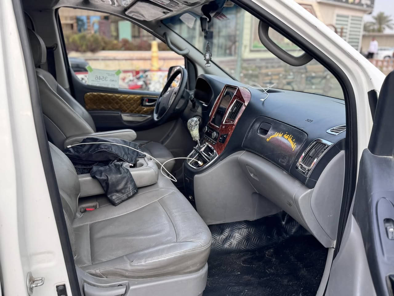 سلام عليكم اخوان سوناته  خليجيه للبيع اومراوس موديل 2009 السيارةمكفولة عدا الجامرلغ الامامي الايمن مبدل ابلادي والباقي كفاله عامة مكينه 2000 دوش مفتوحة لاصرف ولابخار شرط السونار رقم اربيل سعره 120 وبيه محال بسيط مكان السيارة ديالى بعقوبة***********
