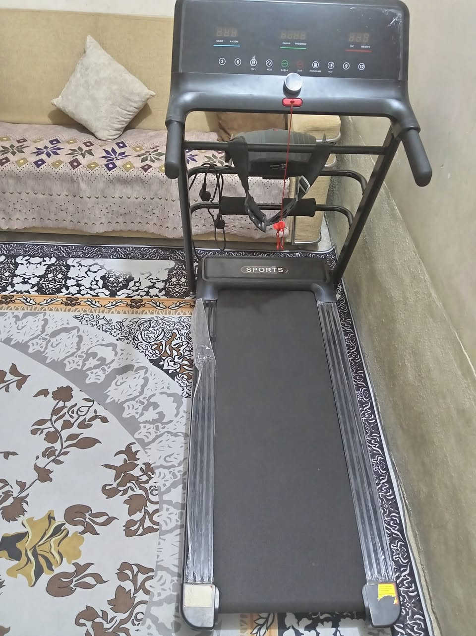 السلام عليكم عندي جهاز جري جديد 500 وبي مجال
***********
