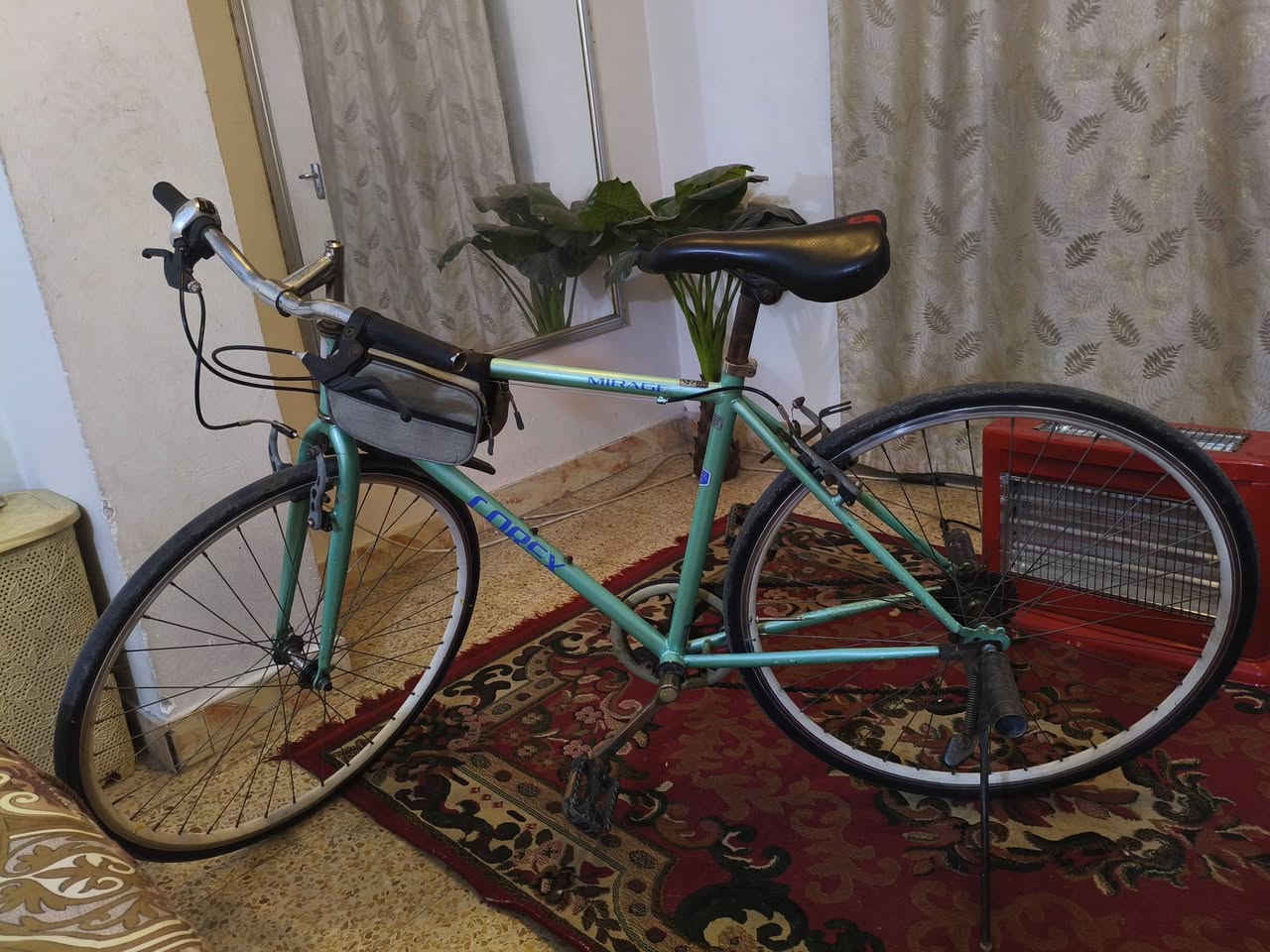 بايسكل ياباني C700 كلشي ما مبدل بي بس كشن مبدل كلشي شغال النضافه 80% السعر 75 وبي مجال الشراي يراسلني


**إذا كنت صاحب هذا الإعلان وتريد حذفه لأي سبب، رجاءا أرسل رسالة إلى الدعم الفني**