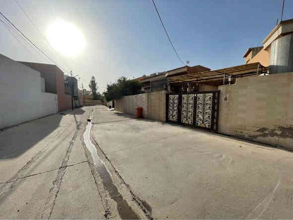 دار للبيع 
مكان كركوك برخودان مقابيل عرفه قرب ثلاث تنكيات
مساحه550 متر 
سعر 95 مليون 
غرفتين نوم و هول و استيقبال و مطبخ و كراج كبير و حديقتين كبير و بيتونه
شيزراد عقارات
للاستفسار اكثر اتصل علي الارقام التاليه
***********
***********
* نستقبل جميع عروضاتكم السكنية 🏠 والتجارية 🏡 بكافة مناطق 
او زيارة مكتبنا 
ع سايدين مركز شرطة رحيم اوه مقابل مختبر پار كركوك
