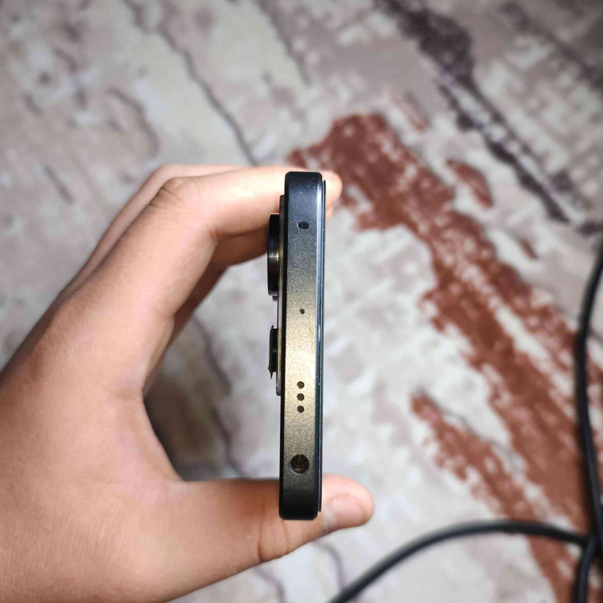 سلام عليكم للبيع Poco X6 5G اسود..نضيف جدا ذاكرته 256
رام 12  دبل سيم مع كامل ملحقات كارتونه هم موجود جهاز مستخدم حيل قليل مابي ولا شخط شراي راسلني او خابر عالرقم *********** عنوان كركوك ماعندي توصيل تحياتي
