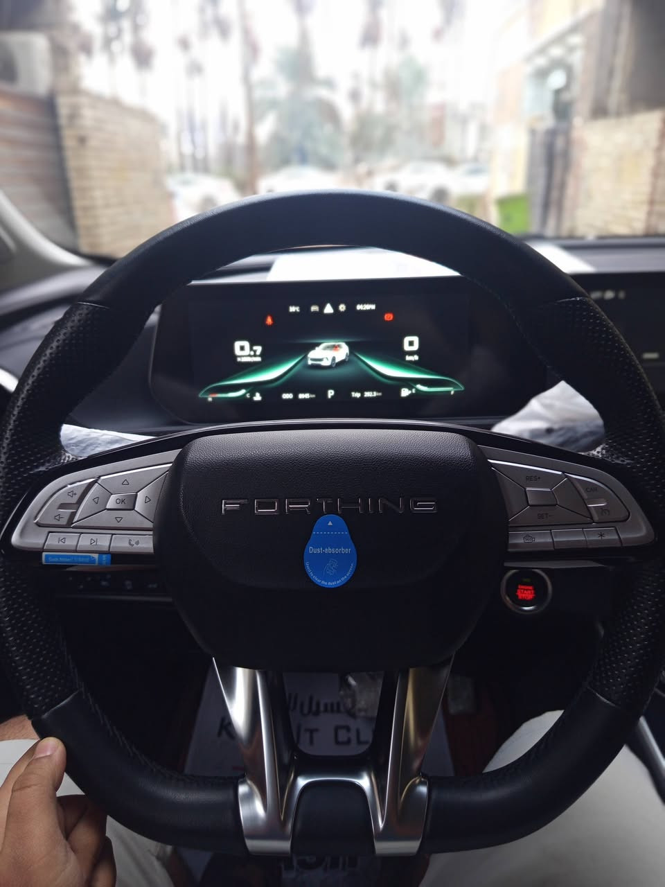 السلام عليكم 
🚘T5 EVO🚘 للبيع او مراوس 
🚘🚘DONG FENG🚘🚘
🔷موديل2024 استلام شهر الرابع ضمان 6 سنوات او 200 الف كم 
اللون مميز اصفر ذهبي 
🔹عداد المسافة 9000 الف قابل للزيادة 
🔹السيارة فول 1/1 
🔹المحرك 1.5 تيربو 
🔹القوة الحصانية 195 حصان 
🔹العزم 285 نيوتين 
🔹السرعة القصوى 240 كم 
🔹الدفع أمامي 
🔹ناقل الحركة DCT7 دبل كلج 
🔹استهلاك الوقود 6.1 لتر /100 كم
🔹سعة الخزان 55لتر 
🔹جام أربعة كهرباء اوتو ماتيك 
🔹كرسي سائق كهربائي 8 حركات مع تدفئة
🔹كرسي مرافق كهربائي 4 حركات مع تدفئة
🔹تحكم مقود / مثبت سرعة / بلوتوث  
🔹3 أنظمة قيادة (اقتصادي-رياضي-عادي)
🔹مكيف امامي وموزع خلفي ثلاجة داخلية
🔹شاشة مركزية حجم 10.25  عداد سرعة رقمي حجم 10.25 سماعات عدد6
🔹تشغيل بصمه  اضاءة داخلية متعددة الألوان 
🔹الكاميرا عدد 5 360 / اوتو هولد /بريك اصطفاف كهربائي 
🔹الحساسات أمامي / خلفي مع نقاط عمياء  مع رادار  امامي 
🔹دخول بصمة سائق / صندوق كهرباء 
🔹إشارات في المرايا الجانبية 
🔹بانوراما كشافات زينون 
🔹رقم جديد وهزة جديدة
سعر السياره 23,000,000 مليون بيها مجال
السيارة جديدة 
رقم تلفوني ***********
