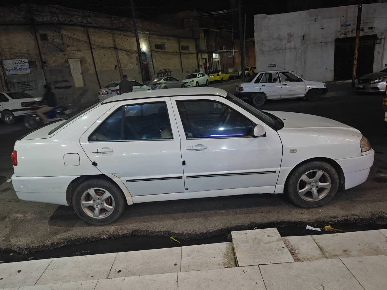 ✨ وصلت حديثاً إلى مكتب رهف 
خلينا نقدم لكم عرضنا المميز لهذا اليوم! 🚘💨
​📋 تفاصيل السيارة:
🔹 السيار 🚗كوين
🔹 الموديل: 2013
🔹 اتبريد 
🔹 كير ⚙️ شرط
🔹 المحرك:     شرط   🛠✅
🔹 الرقم: نينوه
🔹 الضرر ( جاملق امامي يمين شرط بدون دواخل
​💸 السعر.   35 وبيها مجال 
​📍 موقعنا:
الموصل - حي الزنجلي - قرب مول دريم 📍🏢
​⏰ أوقات العمل:
من الساعة 09:00 صباحاً وحتى 10:00 مساءً 🕘🌙
​📞 للتواصل والاستفسار:
يسعدنا استقبال اتصالاتكم المباشرة خلال ساعات العمل:
📲 ***********
📲 ***********
​🌟 مكتب رهف.. اختياركم الأمثل لسيارة العمر! 🌟
