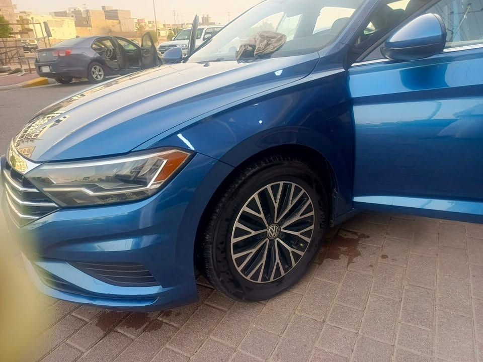 VolksWagen
جيتا 2019 
لون بحري مييز 
وارد كندي كلين تايتل
سيارة بيه بعض خدوش لكن بدون صبح بدون ارباك جاهزة من كلشي 
مواصفات
بنورما 
كشن جلد 
كشن تدفئه
رادار امامي وجانبي 
نقطة عمياء
بصمه
تحديد مسار 
للاستفسار 
*********** 
مكان سيارة بغداد
