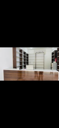 فاترينات • مع ميز • الحله