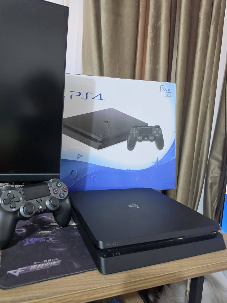 سلام عليكم
بلي 4 سلم اونلاين 
ممفتوح اخو جديد
ملحقات لعبه gta5 
ويوبي اس اخو جديد
وحساب بي تقريبا ١٠ العاب قويه يجي ويا 
سعره 280 الف مناسب شباب بس الحساب واللعبه والups يسوون فوك ال ١٠٠ الف 
مكاني كربلا للاستفسار ***********
 اوتواصل خاص
