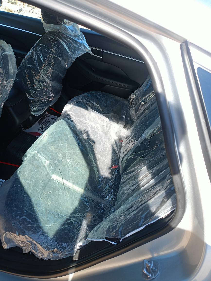 السلام عليكم 
سوناتا موديل 24  سعر 183 وبيها مجال حره باسمي فول عدا الفتحة الشكل الجديد SEL
ماشية 7 الف كيلو لون سلفر 
بيها بنيد ومدكر السيارة  وتشوف بعينك كلش نظيفة جديدة .
المواصفات :
بصمة وتشغيل عن بعد 
تدفئة مقاعد 
قيادة ذاتية 
كشن كهربائي 
الكير 8 نمر
المكان : البصرة 
للاستفسار على الرقم *********** البصرة, العراق
