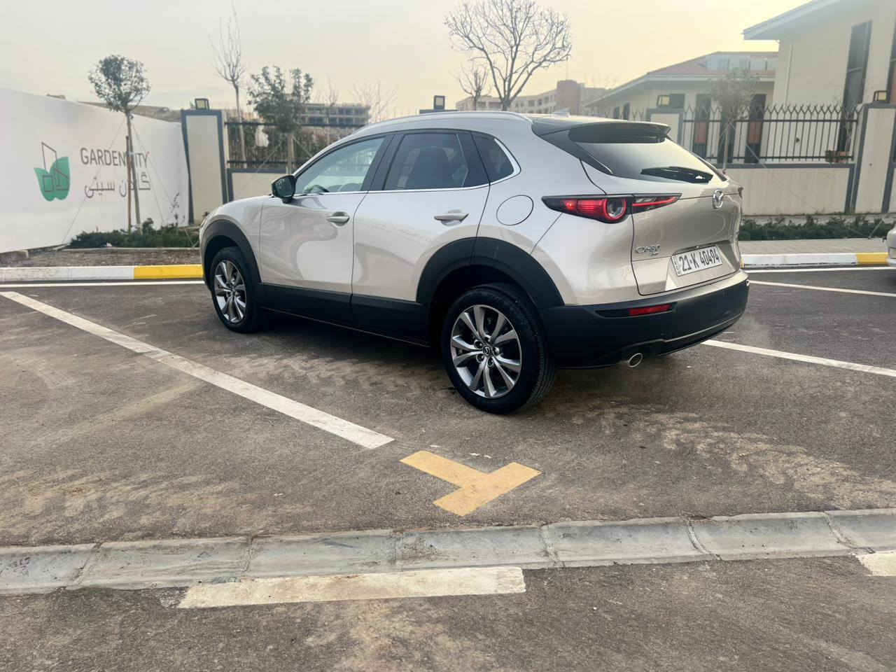 Mazda CX-30 premium 2024 
گۆڕینەوە و فرۆشتن 
یەک پارچەی بۆیاخ
فول مواسەفات
ڕادار ٫ داتاشۆ ، سندوق شەفت، سڵایت ، کوشن کارەبا خەزن هیتەر  ، دەبڵ ئەکسل ، دوو مۆدی لێخوڕین ، موکەبەرەی بۆس، پێشی کەپس. زۆر مواسەفاتی تر

3MVDMBDM4RM662980  : ڕەقەم شاسی 
نرخ : $16700
*********** - WhatsApp السليمانية, العراق
