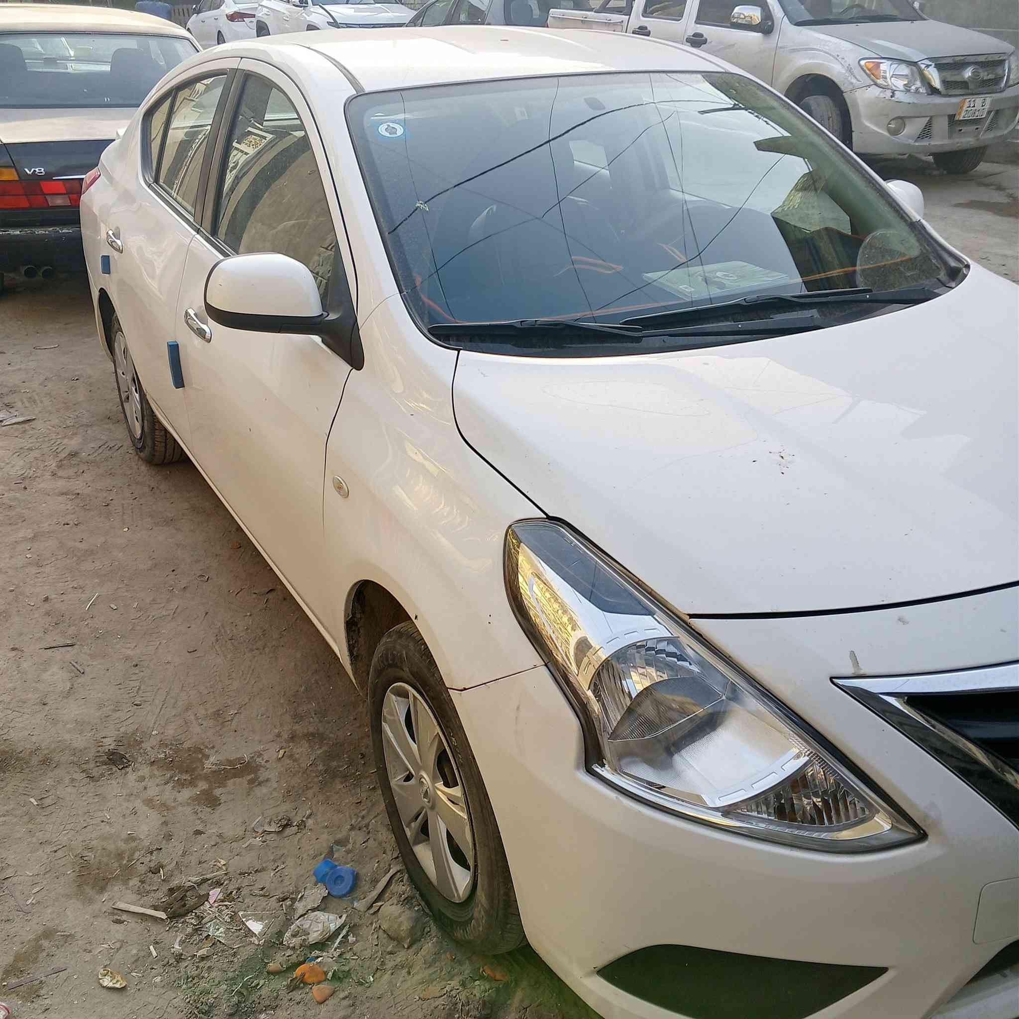 للبيع سياره نيسان صني موديل ٢٠١٩ مكفولة من الصبغ والمعجون كير ومحرك مكفول وتبريد ثلج شاشه وكاميرا رقم انكليزي بسمي شرط التحويل السعر 108 مكان البلديات شارع المصرف ***********
