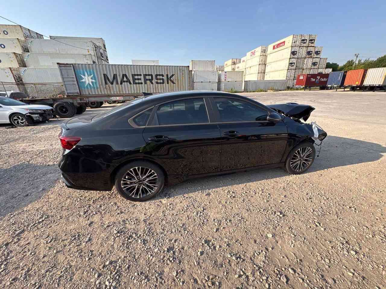 كيا فورتي جيتي لاين فول أعلى فئة مبدل بنيد فقط وتصليح ب الشاصي 
موديل 24السعر145 بيع مستعجل الشراي يتصل واتس اب *********** مكان السيارة بغداد
