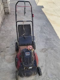 مكينه للبيع محرك 7ونص بيع مستعجل سعرها 400الف مكاني ضلوعيه07824670027