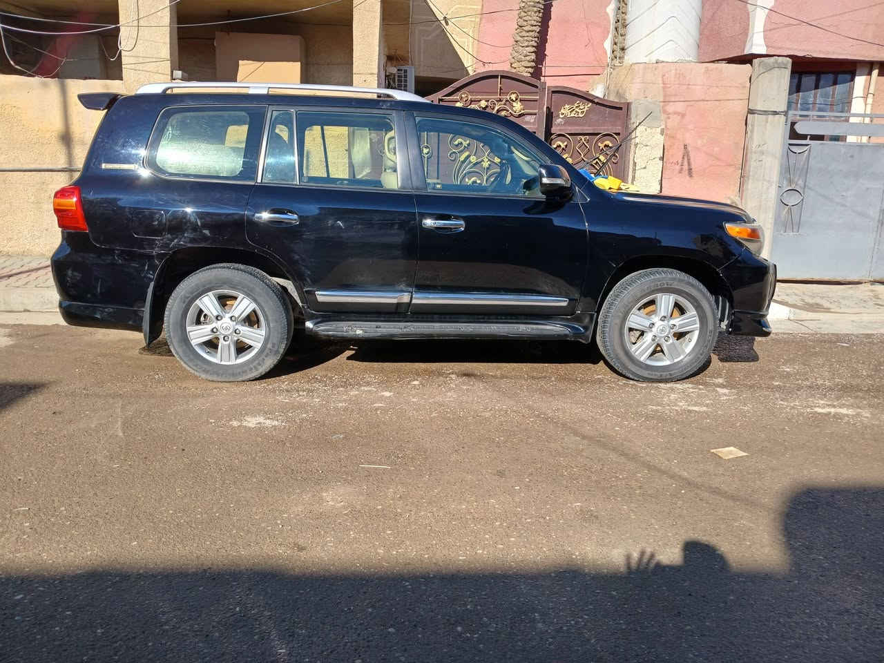 لاندكروز ٢٠١٥ فول مواصفات محرك وكير كفاله عامه ماشيه١٤٤ الف حداديه جديده تخم تاير جديد ابأسمي السنويه هزه جديده لل٢٠٣١ مجدد اي نقص مابيهه بيهه صبغ بين الباب الخلفي والجاملغ الخلفي اثر شخط الباقي كفاله السعر ٣٦ الف دولار مكاني بغداد ***********
