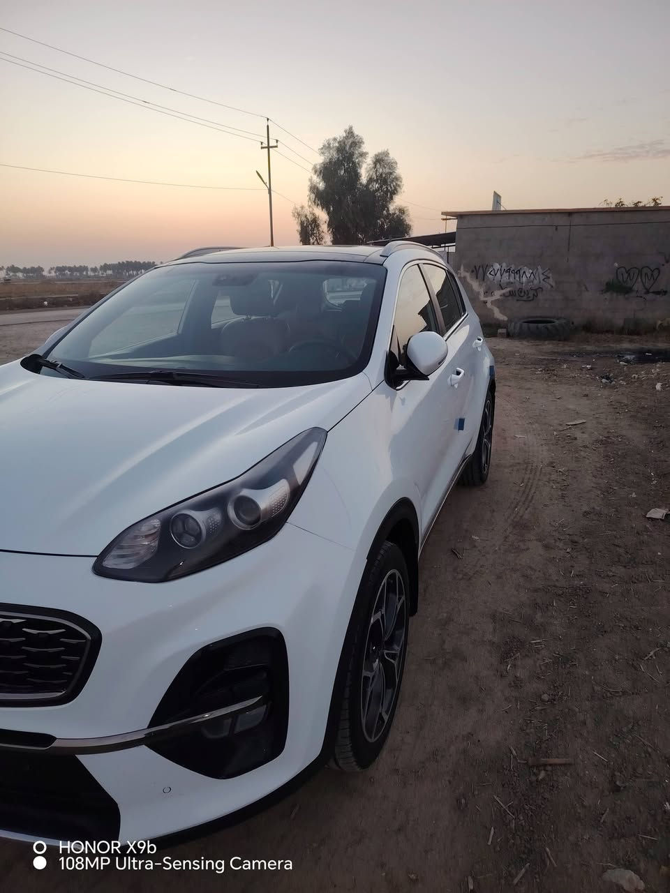 ​📣 للبيع: كيا سبورتج GT Line موديل 2020 (خليجي)
السيارة بحالة الوكالة وجاهزة للاستخدام، المواصفات كالتالي:

​الموديل: 2020.
رقم بغداد 
​الفئة: GT Line (أعلى مواصفات).

​الحالة: خليجية، مكفولة من الصبغ والضرب عدا بارد بسيط والباقي (كفالة عامة).

​الممشى: 104,000 كم فقط.

​اللون: أبيض لؤلؤي مميز.

​المميزات: بصمة، بانوراما، كشنات جلد رياضية، حساسات أمامية وخلفية، لدات رباعية (الديلايت)، وغيرها من مواصفات الـ GT المعروفة. السعر 215 

​الموقع: بغداد - اليوسفية.

​📞 للتواصل والاستفسار:

​يرجى الاتصال على الرقم: ***********
