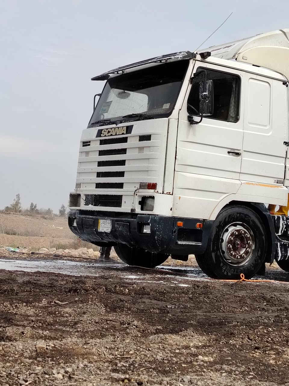 سلام عليكم للبيع سكانية بطه موديل ٩٥  سياره مكفوله كفاله عامه  محرك ١١٣ / 380 H  رقم انبار مربوطه بس راس مسجله السنويه سياره جاهزه تأمين على عمان بيه  ***********/*********** ***********
