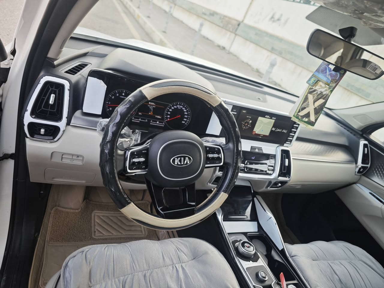 سورنتو 2021 فوول عده البنرامه
بيه بارد شي بسيط بل الباب
ماشيه 71 كيلو 
محرك 6سلندر / 7 راكب 
رقم بغداد الجديد
مواصفات 
بصمه تشغيل 
بصمه ابواب
تشغيل عن بعد 
كشن كهرباء
جنطه كهرباء 
حساسات أمامي خلفي 
شاشه كبيره تدعم 
اشاير امرايه 
مرايه شفط 

وبعد بيه هواي مواصفات 
السعر 270 وبيه مجال


**إذا كنت صاحب هذا الإعلان وتريد حذفه لأي سبب، رجاءا أرسل رسالة إلى الدعم الفني**