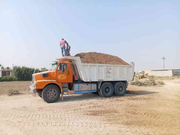 السلام عليكم يوجد تراب درجه أولى ودمن غنم وهوش درجه أولى للستفسار ***********
