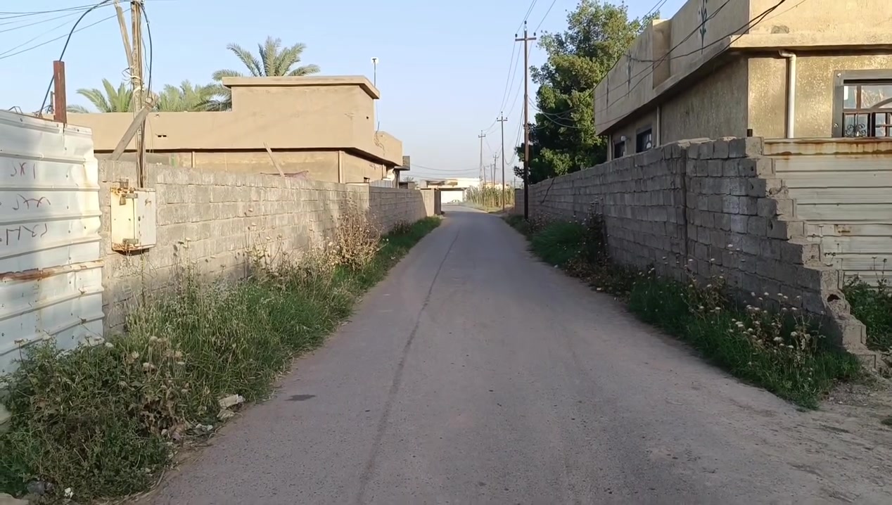 قطعة مع دار مساحتة 820 مع اجازة بناء تحويل سند من أصل 1250 متر
سند 25 على طابو المحمودية واقع حال 820 واجهة 39 ونزال 21 
العنوان الدوره هوررجب قرب مجمع الركن الهندسي وقريب إلى محطة اضواء بغداد تفاصيل أكثر عن السعر تواصل وياي على الواتساب
***********
***********
