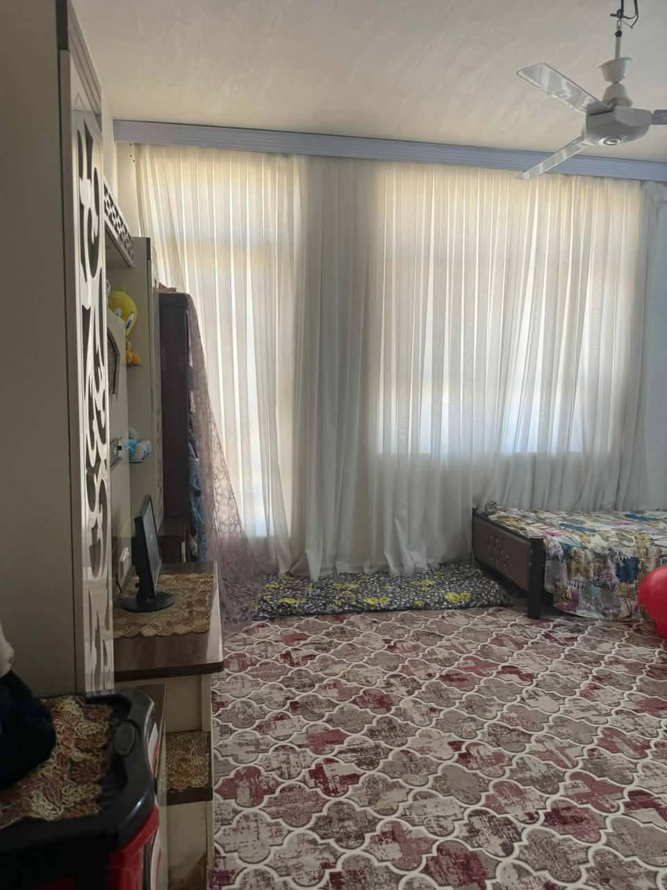 دار للبيع 
العنوان بابل ورديه شارع 30
المساحه 100م
الواجهه 5 م النزال 20م
التفاصيل //بيت بناء حديث 
يحتوي على طابقين 
الطابق الاول.  يحتوي على غرفه نوم وصاله وكلدور ومطبخ ومجمع صحيات
الطابق الثاني غرفتين نوم و
كلدور
البيت عالي جدا على الشارع
السعر. // السعر المطلوب 71
والباقي  19 مطلوب للعقار
التسديد 294 
لاستفسار الاتصال ***********
