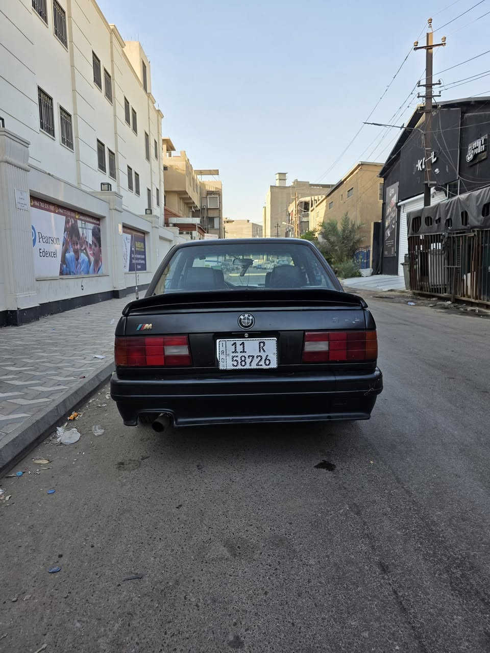 بي ام دبليو E30 سيارة استعمال يومي نقوصات بسيطة بيهة يرادلهة تنتة بس شد وتبديل هايدروليك استيرن لين درت دهن بالغلط بي ومنظومة تبريد من عدة الفريز والبوكس جديد السعر  ٤١$ وبيهة مجال مكان السيارة بغداد للاتصال ***********

