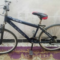 ثلاث بايسكلات بحاله متوسطه يرادلهن شغلات بسيطه ابيعهن شلع زايدات عدي ب...