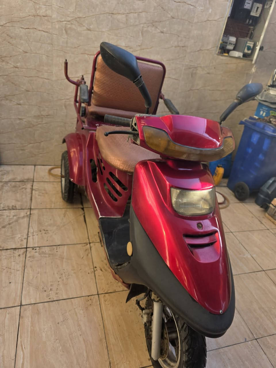 السلام عليكم
دراجة معوقين بنزين للبيع.
العنوان بغداد مدينة الصدر 
للاستفسار والسعر اتصل على ***********
