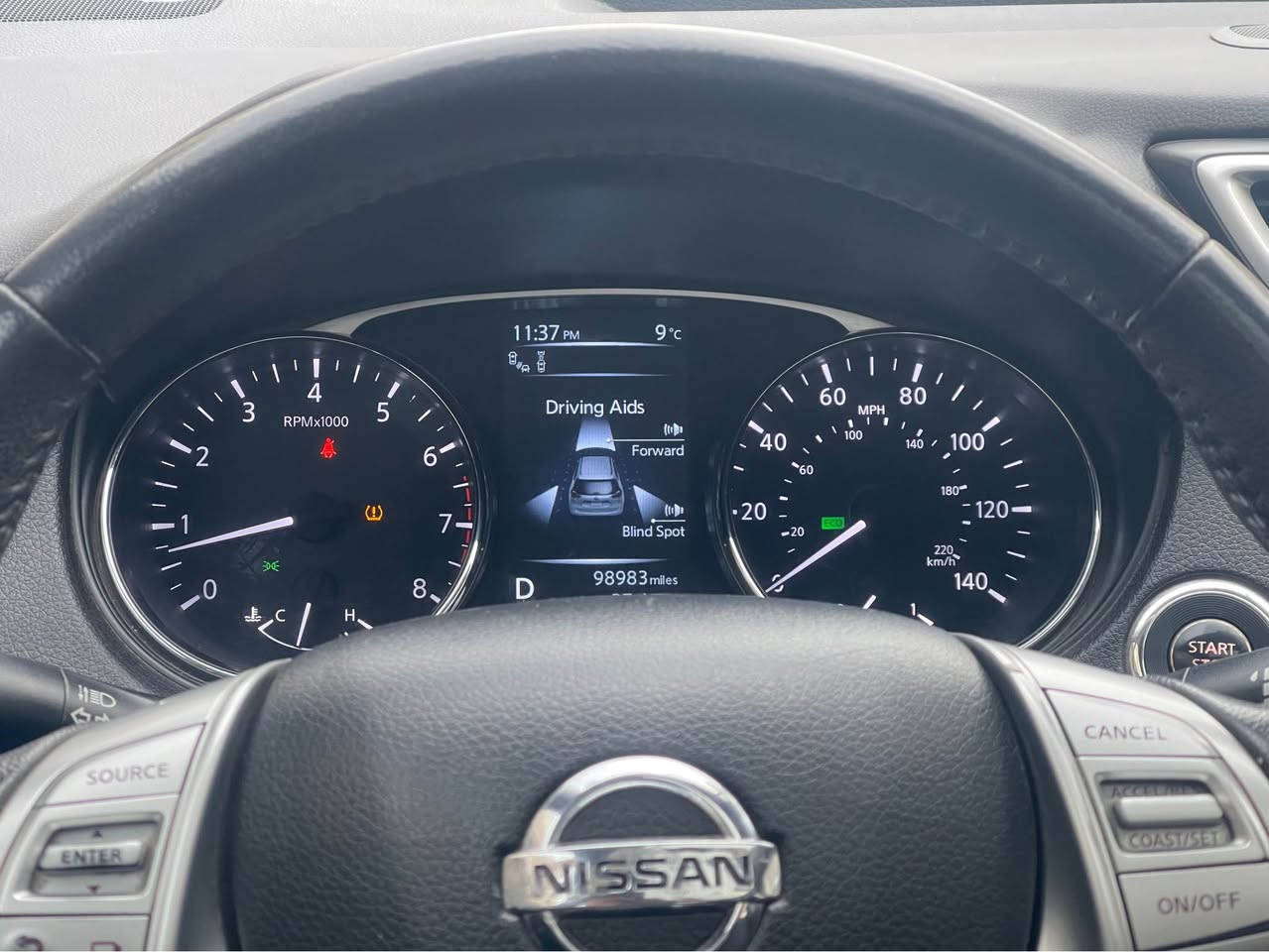 نيسان روگ موديل 2016 فول مواصفات پانوراما و به سمه و ده بل اكسل و رادار و كوشين هيته ر و كاره باي فول فول 
بؤنيد و نيو جاملغ بوياخ بئ ژوري و بئ شانصي هه مووً شتيكي به شه رت گؤرينه وه ش ده كه م شتيك به دلم بيت بؤ زياتر زانياري *********** أربيل, العراق
