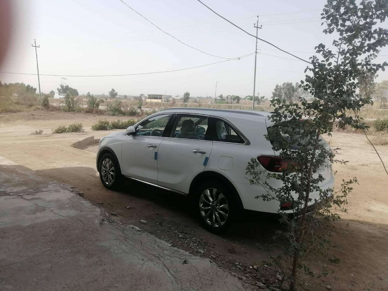 السلام عليكم للبيع سورنتو مكفوله كفاله عامه سياره حلوه مال جناي موديل 20 رقم بابل تحويل ثاني يوم مكان بابل المشروع المسيب الشراي يتصل على الرقم ***********
