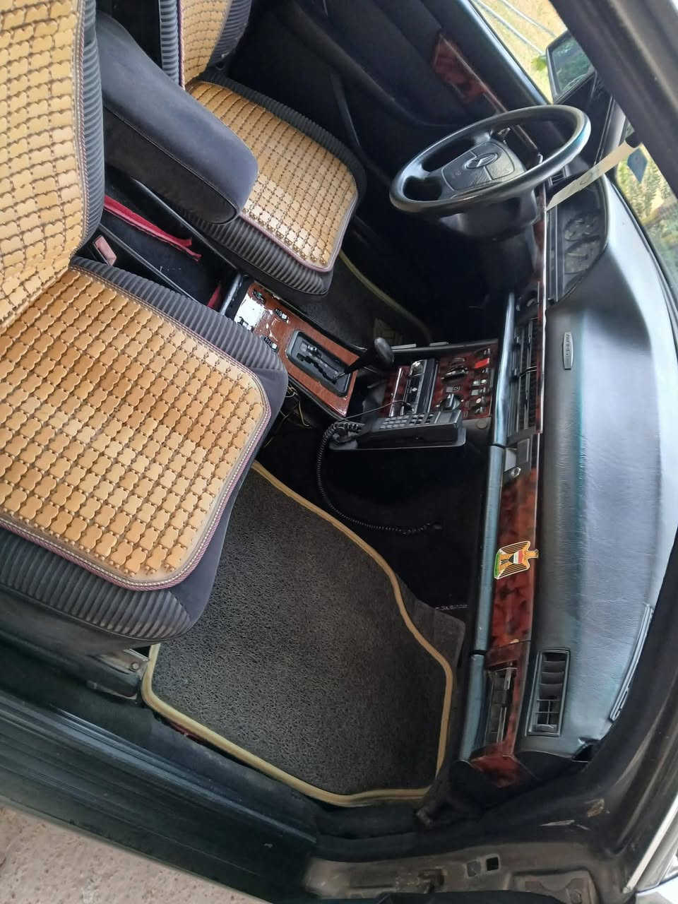 السلام عليكم
للبيع مارسدس جامبو حجم 560 V8  السياره ما ناقصها شي بدون حادث موديل 1992 اصل رقم بغداد انكليزي تحويل مباشر

هزه جديده

تخم تاير جديد كهربايات كلها شغاله محرك وكير كفاله تبريد شغال صبغ جماليه فقط دبل فيتبم  دبل هورن دبل مروحه
المكان صلاح الدين الاسحاقي
الاستفسار ***********
