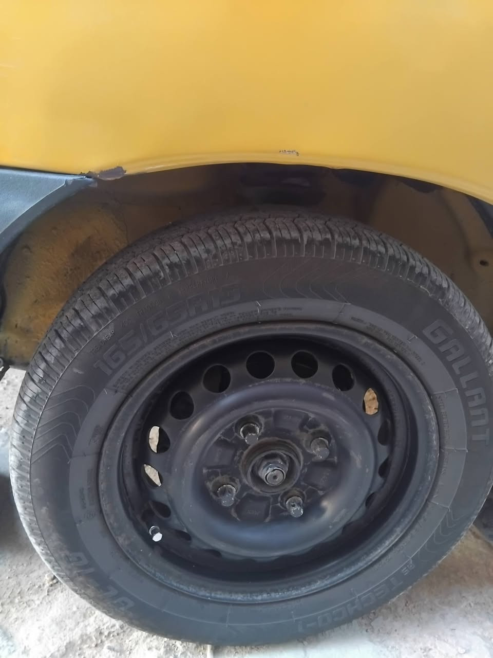 سلام عليكم سايبا ٢٠١٢ نضيفه تخم تاير جديد غرفه جديده تبريد تدفئه جاهز مكينه خيط بخار كير مكفول شواصي نضيفه مصفره هيئه وغرامات العنوان جديده الشط قرب حسينيه مال الراشديه  السعر ٣٠ وبيه مجال ***********
